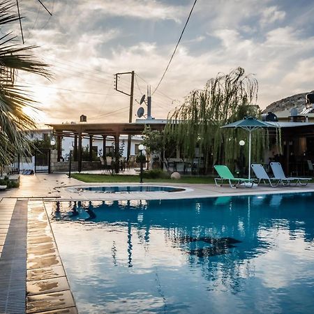 Dimitris Villa Hotel Matala Buitenkant foto