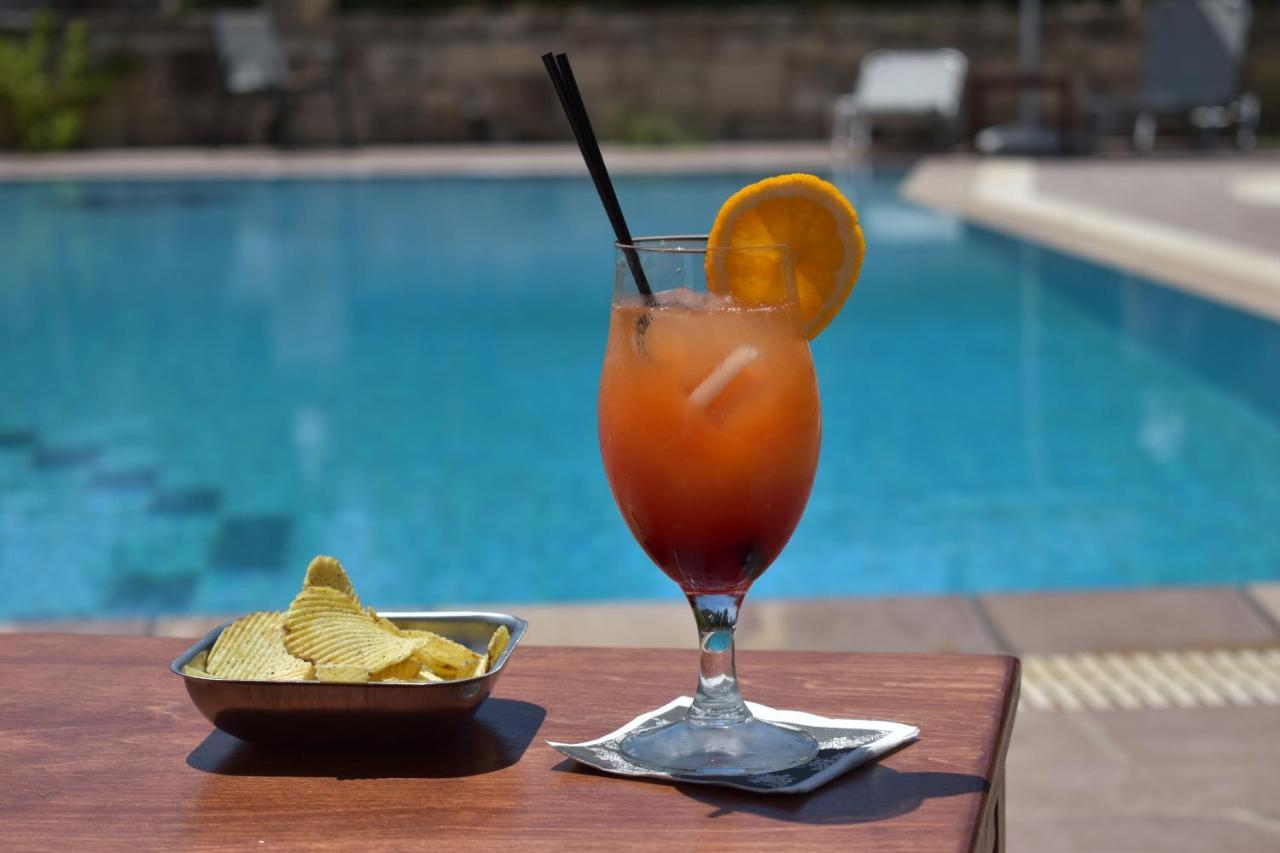 Dimitris Villa Hotel Matala Buitenkant foto