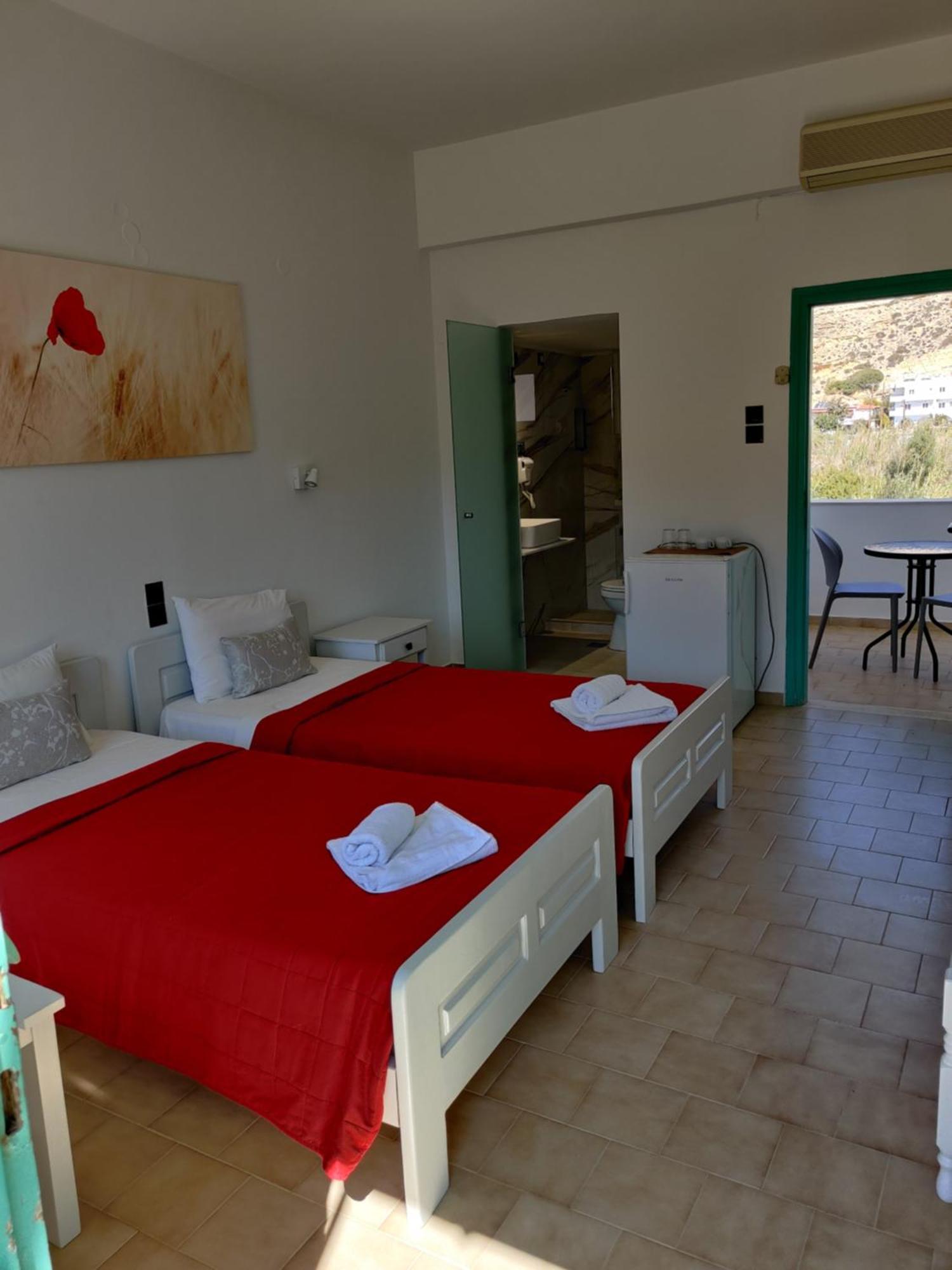 Dimitris Villa Hotel Matala Buitenkant foto