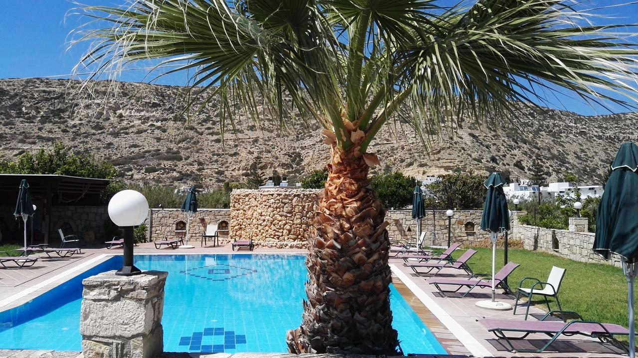 Dimitris Villa Hotel Matala Buitenkant foto