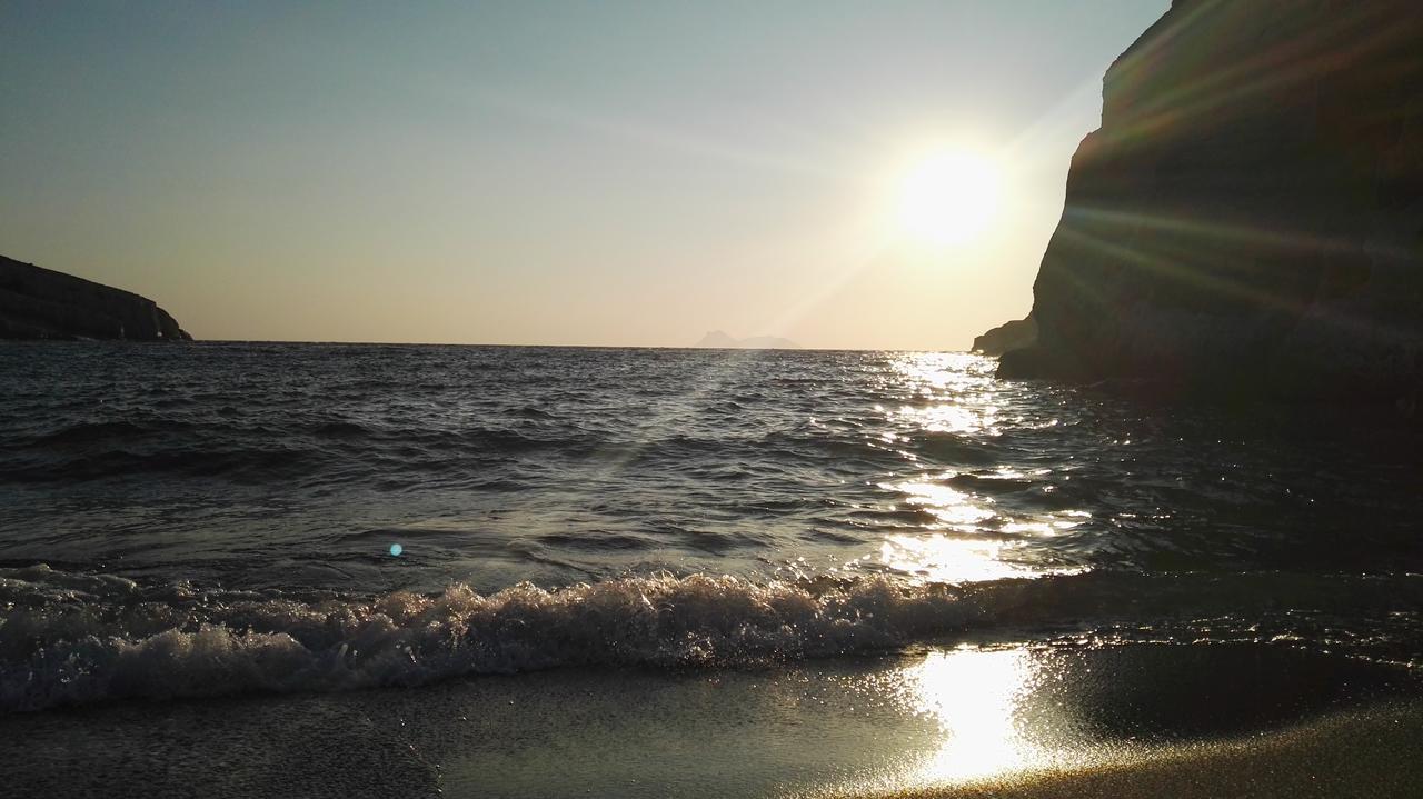 Dimitris Villa Hotel Matala Buitenkant foto