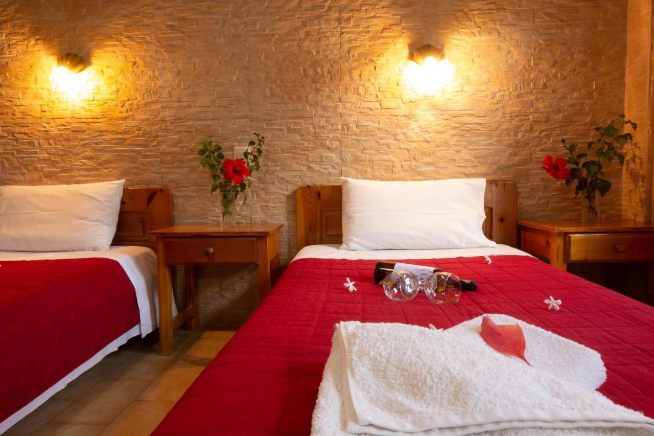 Dimitris Villa Hotel Matala Buitenkant foto