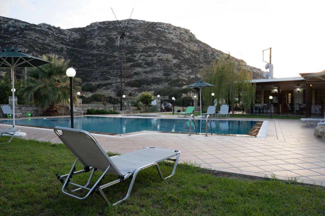 Dimitris Villa Hotel Matala Buitenkant foto