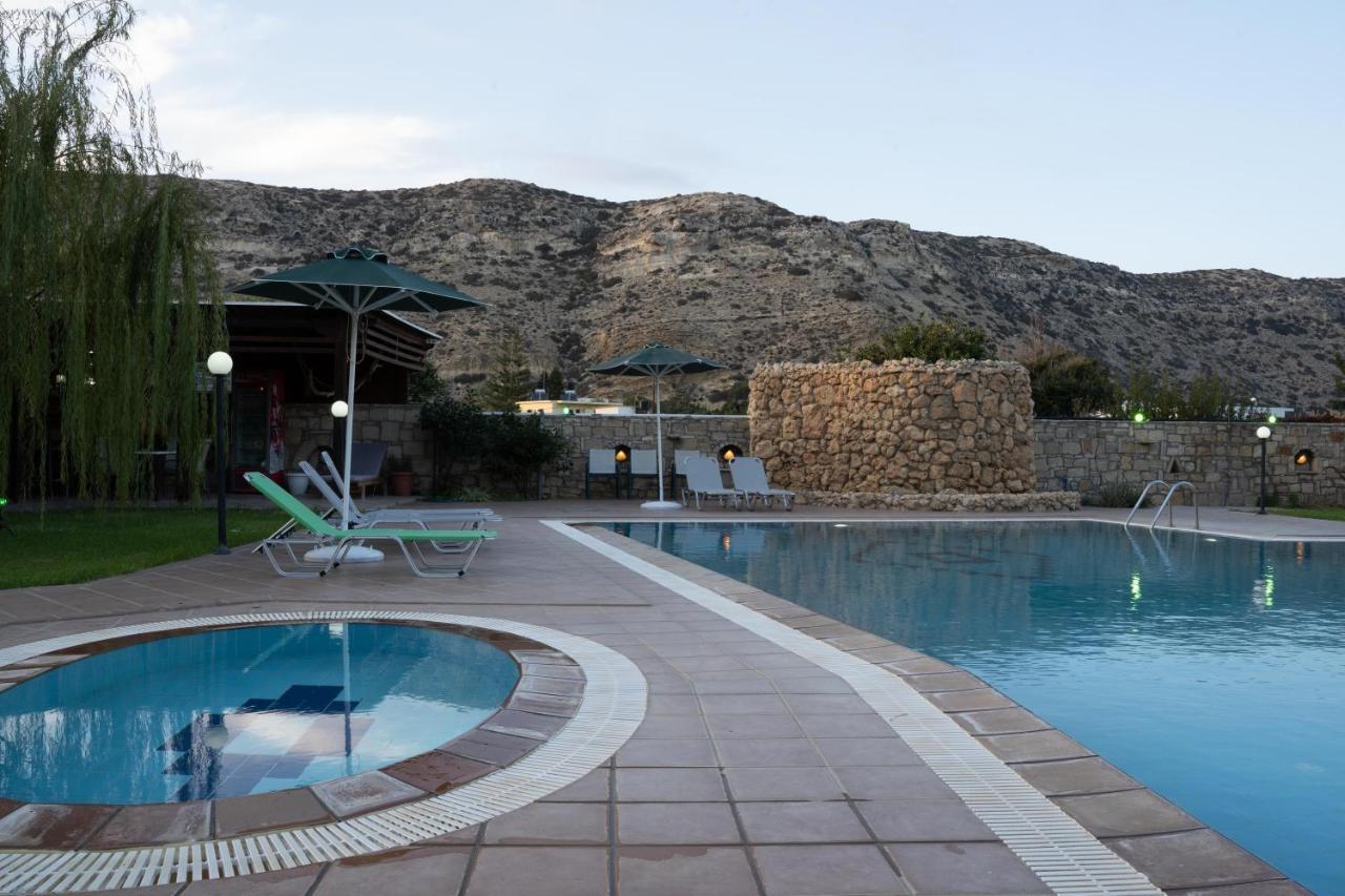 Dimitris Villa Hotel Matala Buitenkant foto