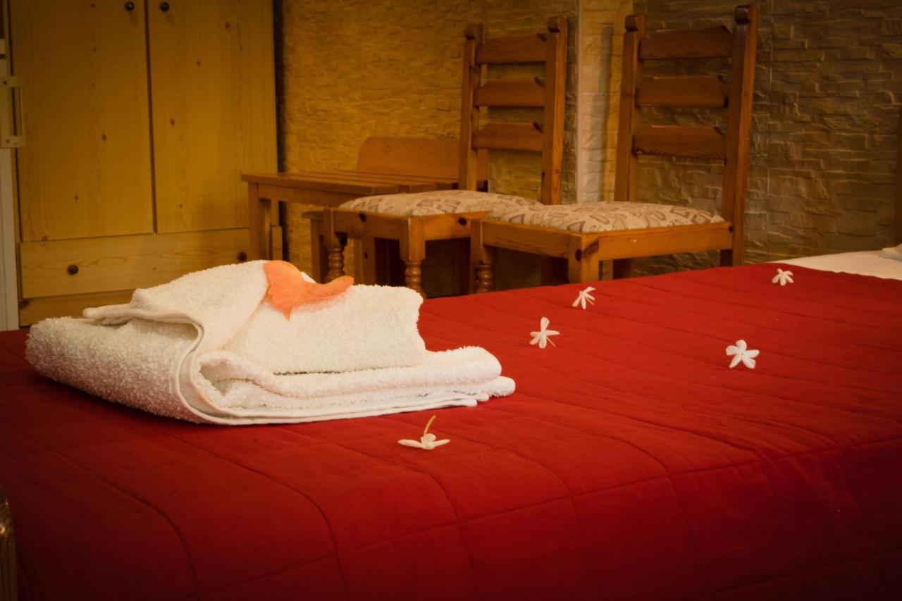 Dimitris Villa Hotel Matala Buitenkant foto