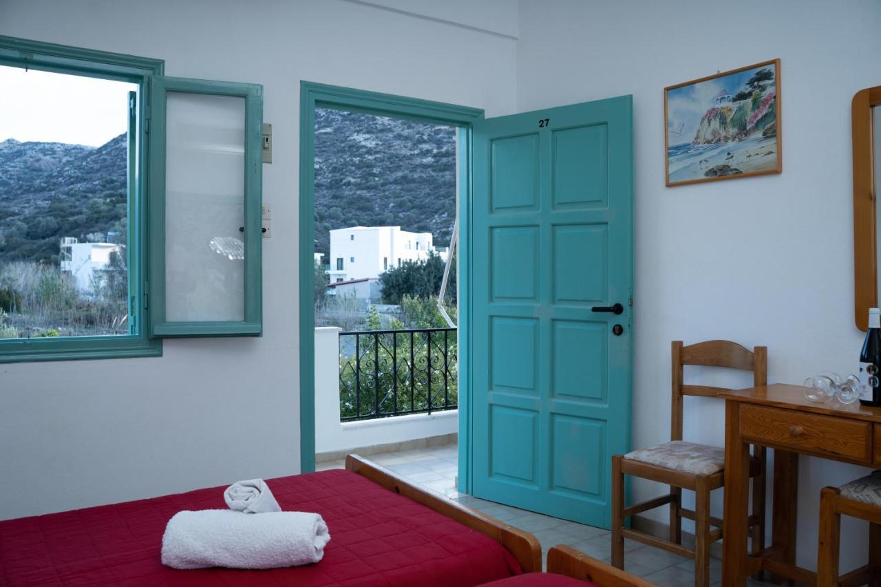 Dimitris Villa Hotel Matala Buitenkant foto